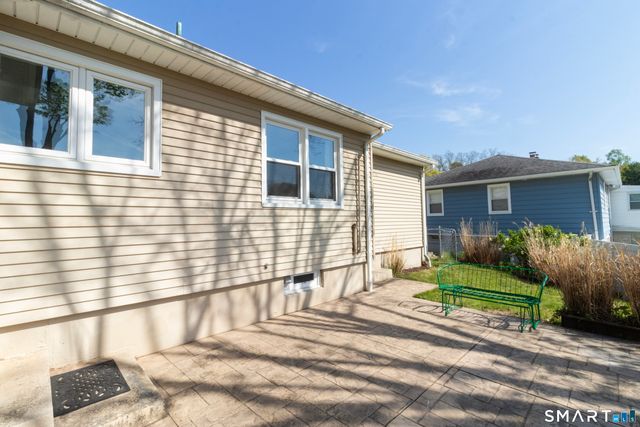30 Hopkins Drive, New Haven, CT 06512