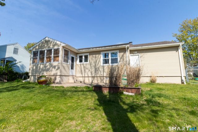 30 Hopkins Drive, New Haven, CT 06512