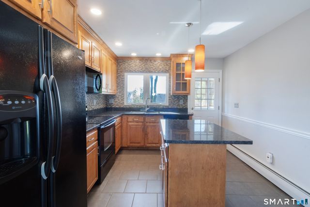 30 Hopkins Drive, New Haven, CT 06512