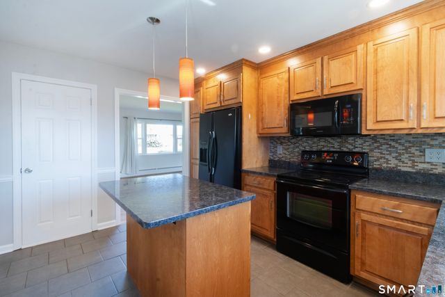 30 Hopkins Drive, New Haven, CT 06512