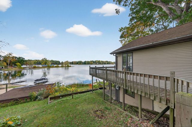 48168 70th Avenue, Decatur, MI 49045
