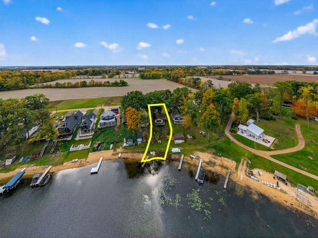 48168 70th Avenue, Decatur, MI 49045