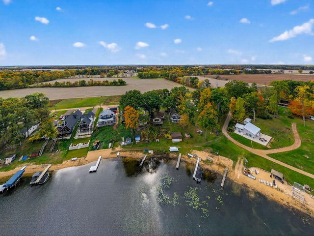 48168 70th Avenue, Decatur, MI 49045
