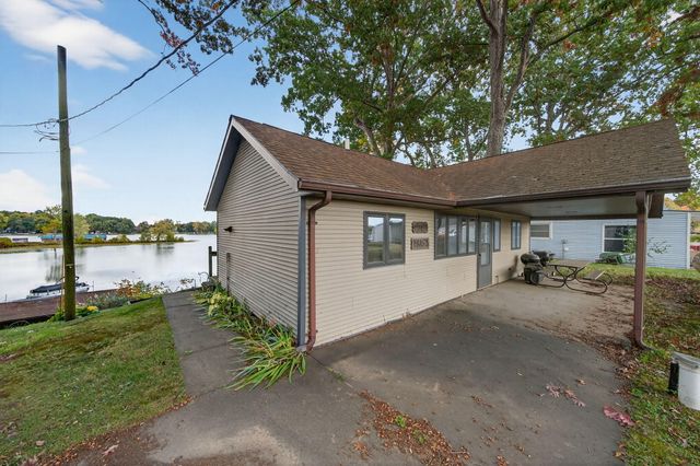 48168 70th Avenue, Decatur, MI 49045