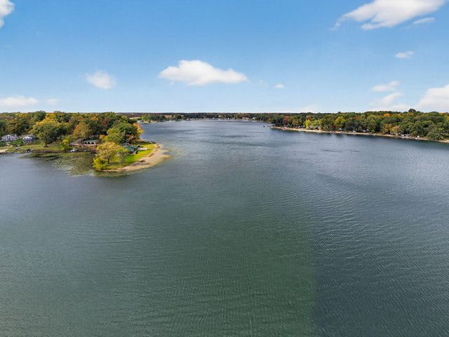48168 70th Avenue, Decatur, MI 49045