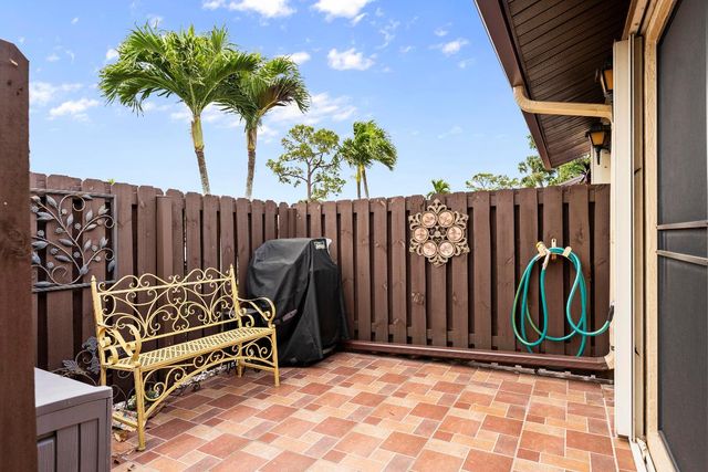 823 Sky Pine Way D, Greenacres, FL 33415