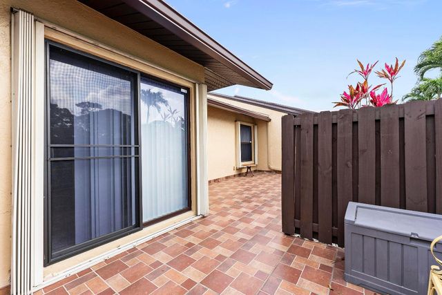 823 Sky Pine Way D, Greenacres, FL 33415