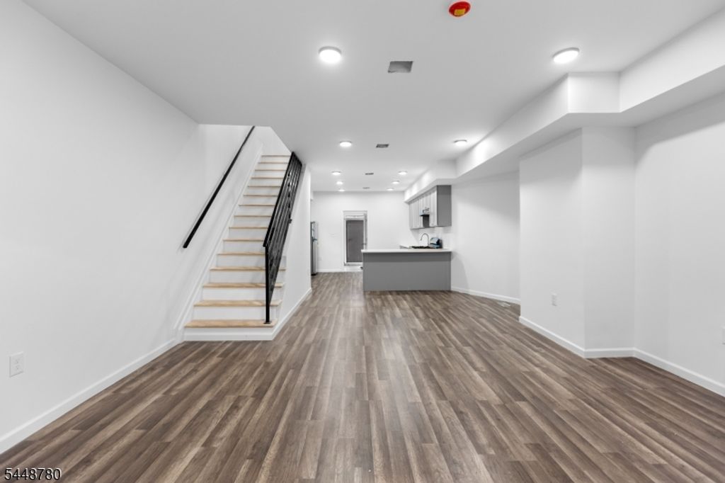 43 Cortland St, Newark City, NJ 07105 — photo 3