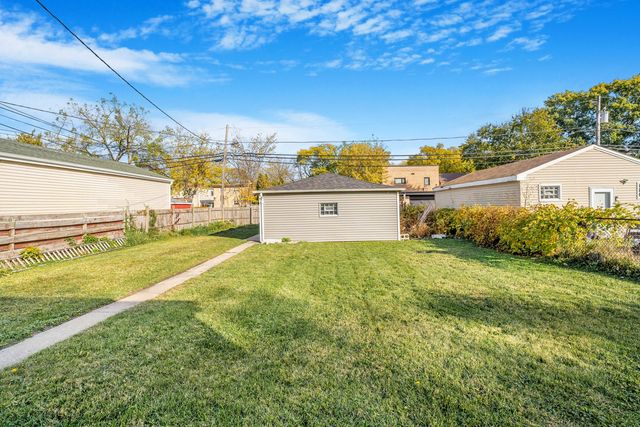 1633 Mcdaniel Avenue, Evanston, IL 60201