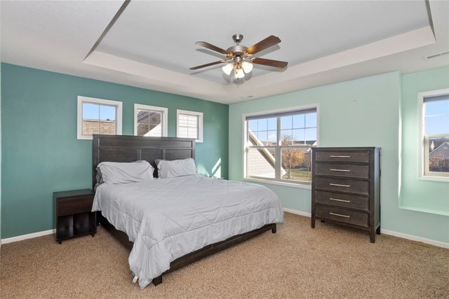 196 Cambridge Drive, West Des Moines, IA 50266