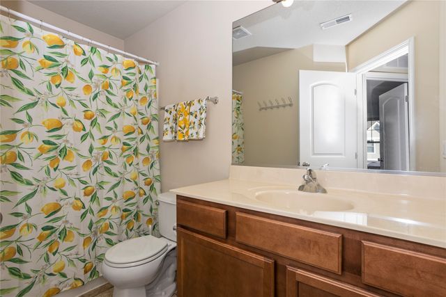 196 Cambridge Drive, West Des Moines, IA 50266