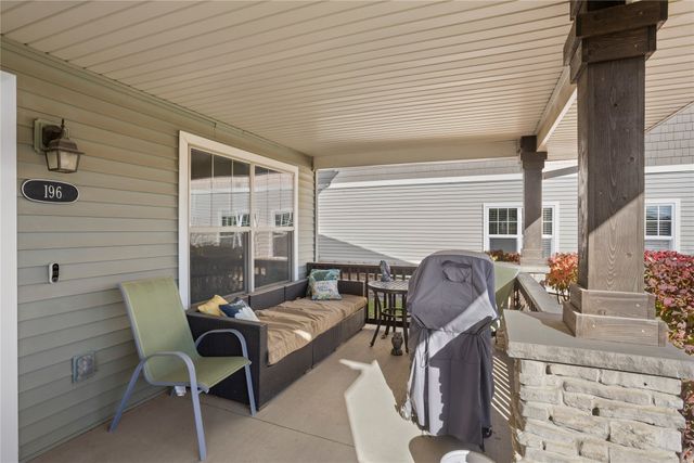 196 Cambridge Drive, West Des Moines, IA 50266