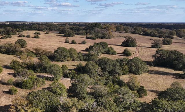 2 Creekview Trail, Brenham, TX 77833