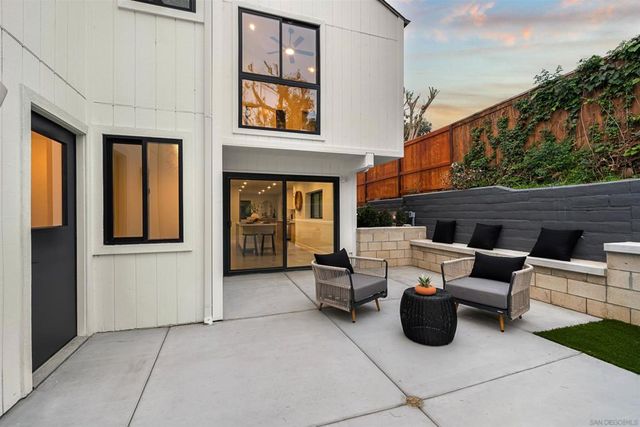 2029 Del Mar Heights Rd, Del Mar, CA 92014