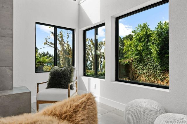 2029 Del Mar Heights Rd, Del Mar, CA 92014