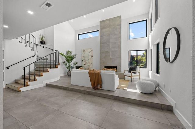 2029 Del Mar Heights Rd, Del Mar, CA 92014