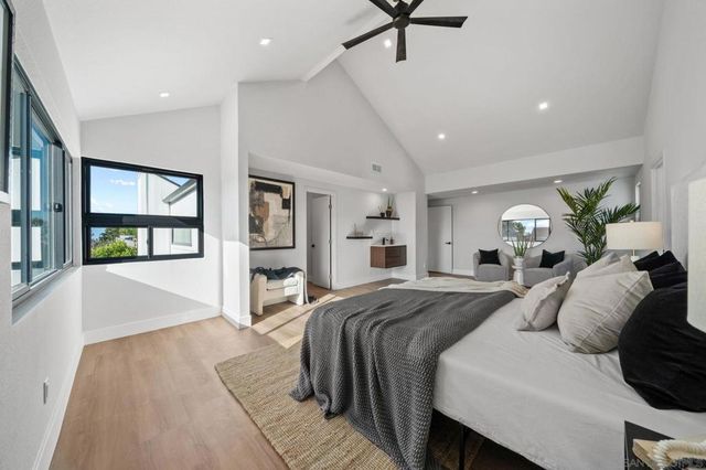 2029 Del Mar Heights Rd, Del Mar, CA 92014