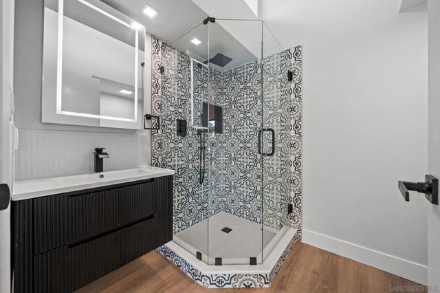 2029 Del Mar Heights Rd, Del Mar, CA 92014