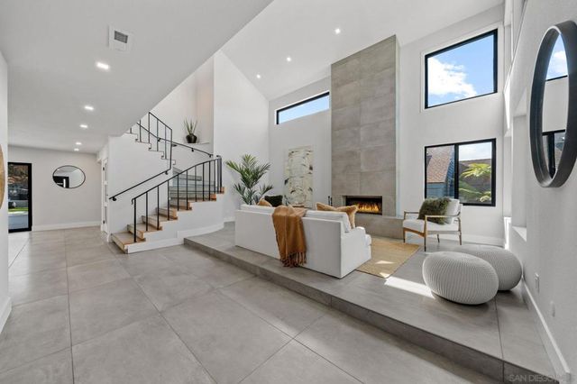 2029 Del Mar Heights Rd, Del Mar, CA 92014