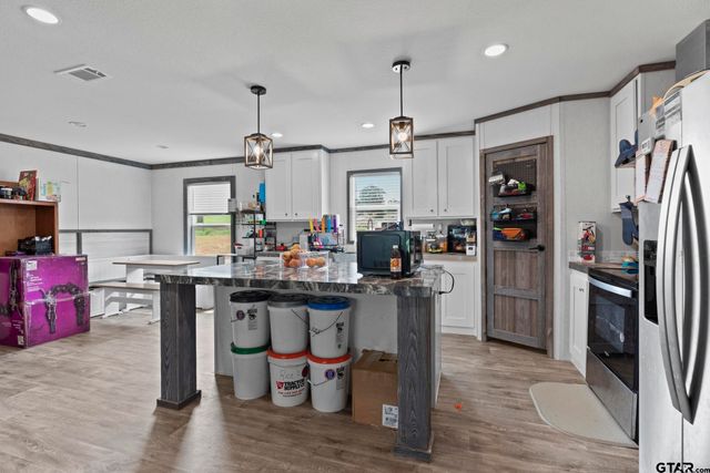 18422 County Road 322, Tyler, TX 75706