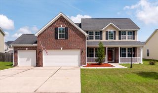 2021 Triple Crown Lane, Ridgeville, SC 29472