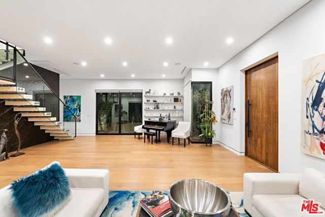 610 N STANLEY Avenue, Los Angeles, CA 90036