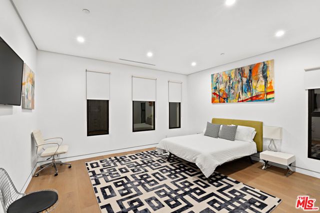 610 N STANLEY Avenue, Los Angeles, CA 90036