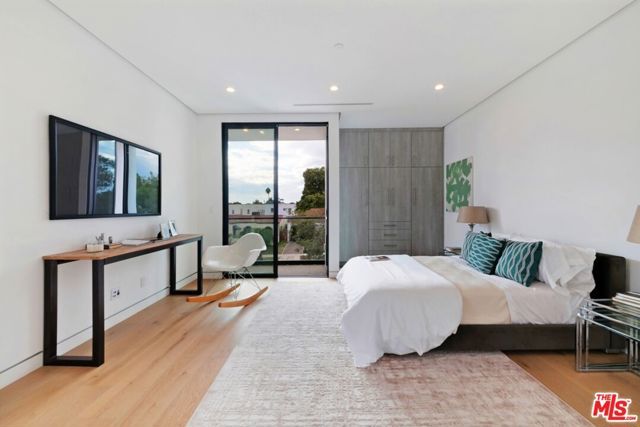 610 N STANLEY Avenue, Los Angeles, CA 90036