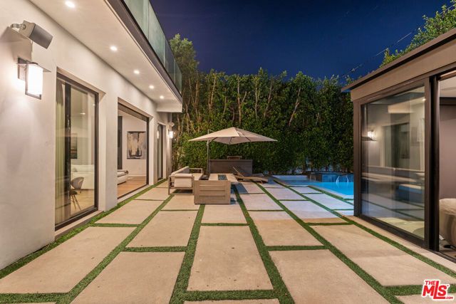 610 N STANLEY Avenue, Los Angeles, CA 90036
