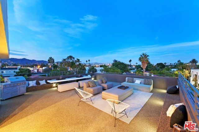 610 N STANLEY Avenue, Los Angeles, CA 90036
