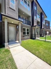 4020 McEwen Road 10119, Farmers Branch, TX 75244