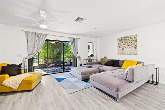 115 Fairway Lane, Royal Palm Beach, FL 33411