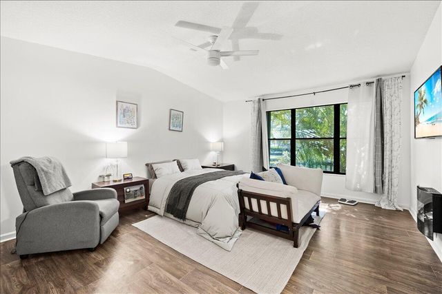 115 Fairway Lane, Royal Palm Beach, FL 33411