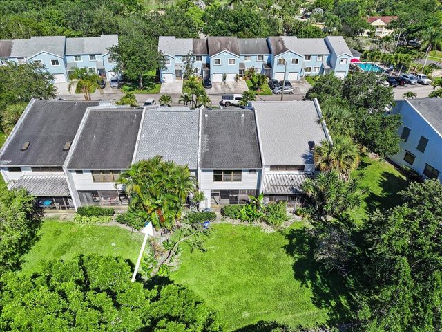 115 Fairway Lane, Royal Palm Beach, FL 33411