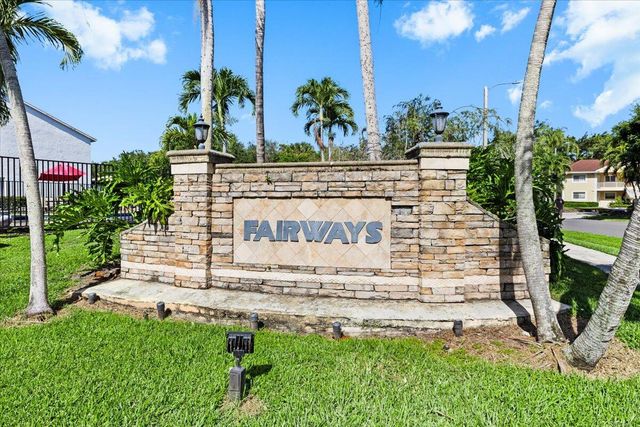 115 Fairway Lane, Royal Palm Beach, FL 33411