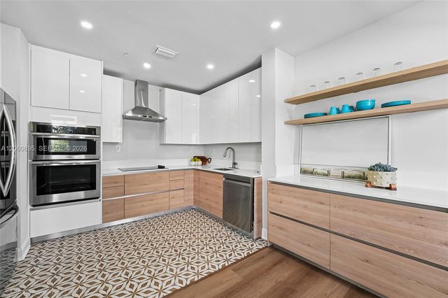 1502 Jefferson Avenue 301, Miami Beach, FL 33139