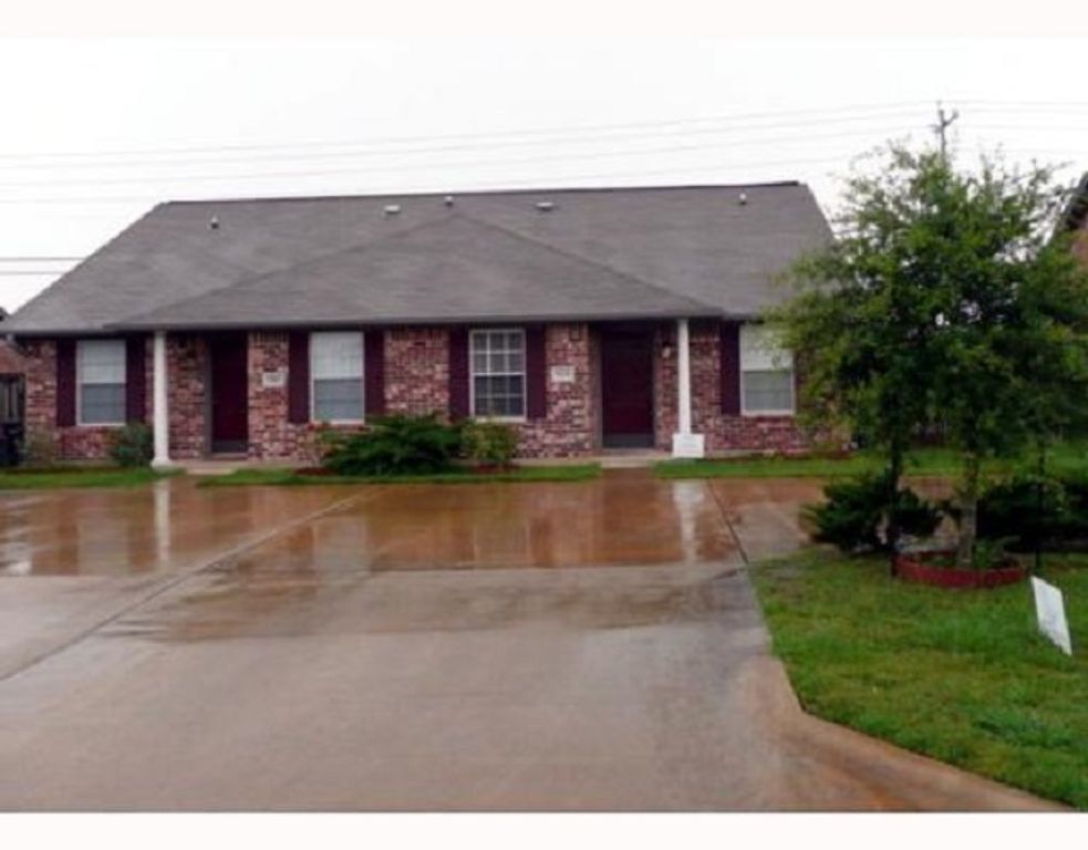 920 Sun Meadow Street, College Station, TX 77845
