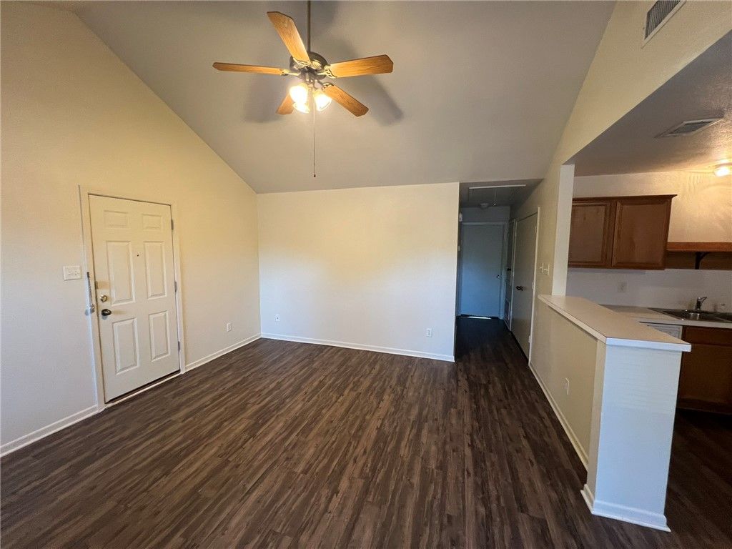 920 Sun Meadow Street, College Station, TX 77845 — photo 4
