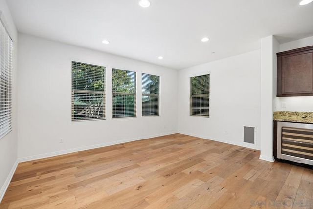 7096 Sitio Frontera, Carlsbad, CA 92009