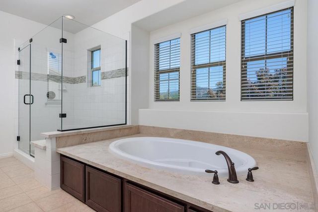 7096 Sitio Frontera, Carlsbad, CA 92009