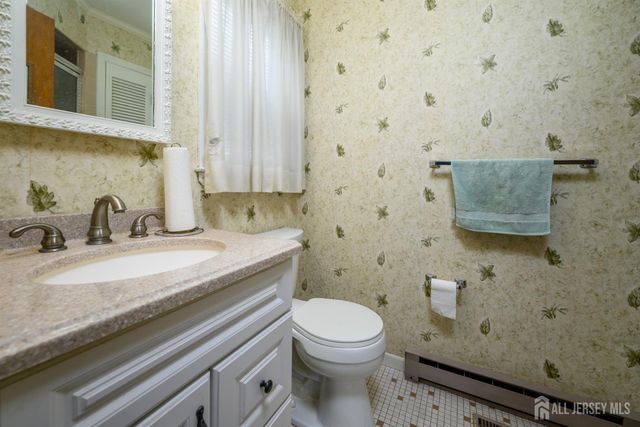136 Roberts Avenue, Piscataway, NJ 08854