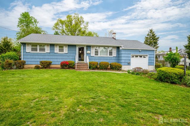136 Roberts Avenue, Piscataway, NJ 08854
