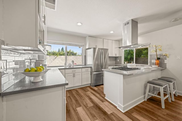 6091 Heath Way, Sacramento, CA 95823