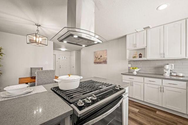6091 Heath Way, Sacramento, CA 95823