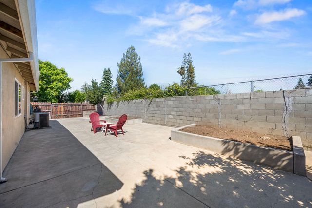 6091 Heath Way, Sacramento, CA 95823
