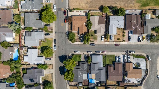 6091 Heath Way, Sacramento, CA 95823