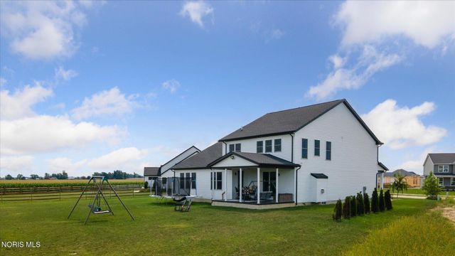 9412 Newbury Lane, Whitehouse, OH 43571