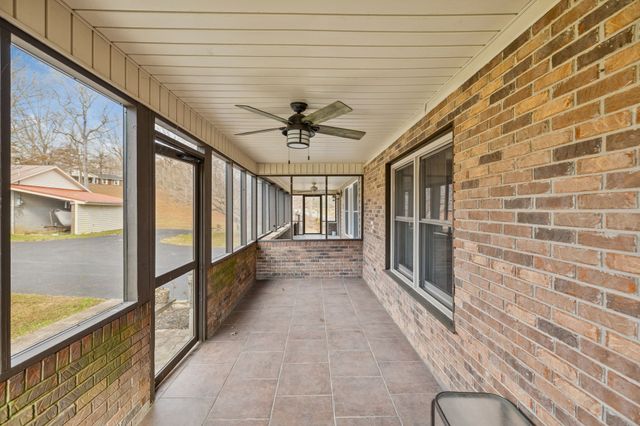 172 Littell Cir, W, Tracy City, TN 37387