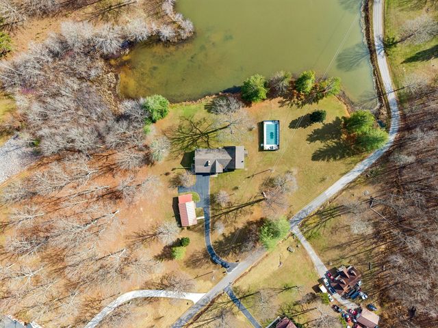 172 Littell Cir, W, Tracy City, TN 37387