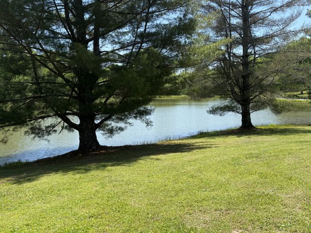 172 Littell Cir, W, Tracy City, TN 37387